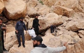 العثور على مقبرة جماعية داخل مقلع مهجور في عش الورور بدمشق