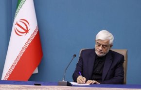 عارف: العدو توسل الى ايران لوقف اطلاق النار
