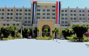 الخارجية اليمنية تحذّر من استمرار العدوان الأمريكي على إيران