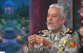 الأدميرال سياري: مضيق هرمز والخليج الفارسي يخضعان لسيطرة البحرية الإيرانية
