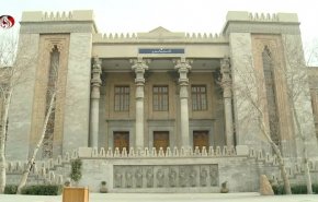 طهران: استعادة الأموال الإيرانية المجمدة حق قانوني مشروع