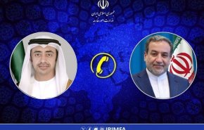وزير الخارجية الإيراني يبحث مع نظيره الإماراتي التطورات والأحداث الإقليمية

