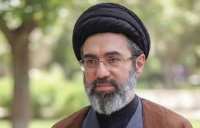 قائد الثورة الاسلامية: متابعة حقوق الشعب الإيراني أولوية قضائیة