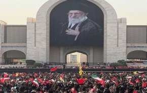 تشييع الامام الشهيد في إيران يتصدر التغطية الإعلامية العالمية