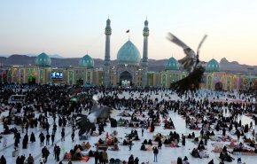 تشييع القائد الشهيد في قم ينطلق الثلاثاء من مسجد جمكران