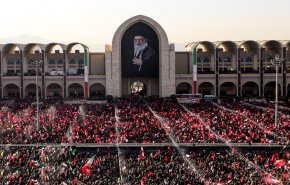 صحيفة 'تلغراف' تؤكد مطالبة ملايين المشاركين بمراسم توديع القائد الشهيد بالثأر 