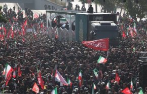 ملايين المشيعين يودعون الإمام الشهيد في طهران