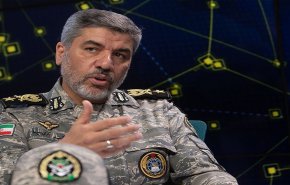 العميد أكرمي نيا: نقف بقوة لفرض ترتيباتنا التي نسعى إليها في مضيق هرمز