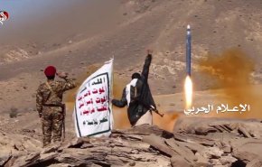 القوات المسلحة اليمنية تستهدف مطار أبها الدولي في السعودية