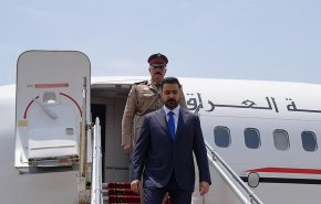 شاهد.. رئيس وزراء العراق يصل العاصمة الإيرانية طهران