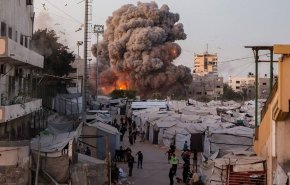 غزة بين التصعيد العسكري وشبح المجاعة.. غارات مكثفة وتحذيرات إنسانية