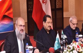 وزير باكستاني: تسريع وتيرة تحقيق هدف الـ 10 مليارات دولار في التبادل التجاري مع إيران