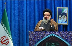 خطيب جمعة طهران: ترامب لا يفهم إلا لغة القوة وحكومته متخلفة