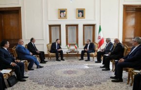 عراقجي يؤكد أهمية تطوير العلاقات الاقتصادية والتجارية بين إيران وطاجيكستان