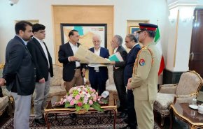 با بدرقه وزیر کشور فرمانده ارتش و وزیر کشور پاکستان تهران را ترک کردند
