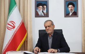 قند پارسی در کام تاریخ / پزشکیان ؛شعر فارسی، ستون استوار عمارت فرهنگ ایرانی است