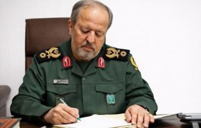 سرپرست وزارت دفاع: فاصله شما با ما را موشک‌های ما تعیین می‌کنند