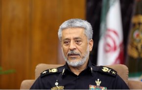 امیر سیاری :شناورهای دشمن در صورت هرگونه حماقت هدف قرار می‌گیرند