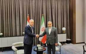 عراقچی با همتای لبنانی خود دیدار کرد/ حمایت ایران از لبنان در دفاع از حاکمیت این کشور در برابر رژیم صهیونیستی +فیلم