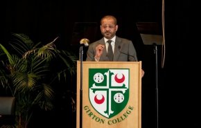 وزیر خارجه عمان: امنیت خلیج فارس بدون مشارکت ایران ممکن نیست
