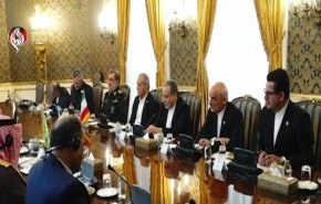 اذعان آمریکا به ناتوانی در حل بحران‌های منطقه؛ تأکید ایران بر ضرورت تشکیل دیوار امنیتی مشترک با کشورهای همسایه