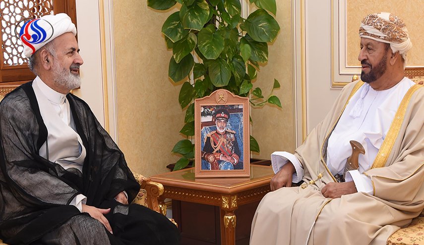 الوزير المسؤول عن شؤون الدفاع العماني يستقبل السفير الايراني
