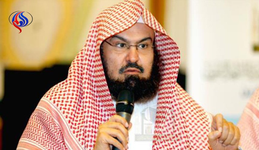 الشيخ السديس يتخطّى الدين ويدعو لترامب الصهيوني !