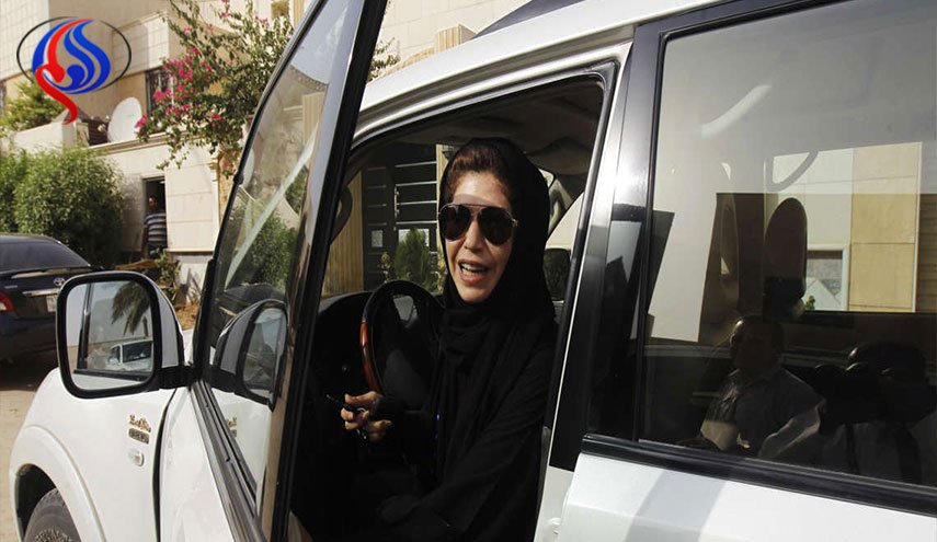السماح للمرأة بقيادة السيارة في السعودية يحدث اضطرابات في ولاية هندية!!