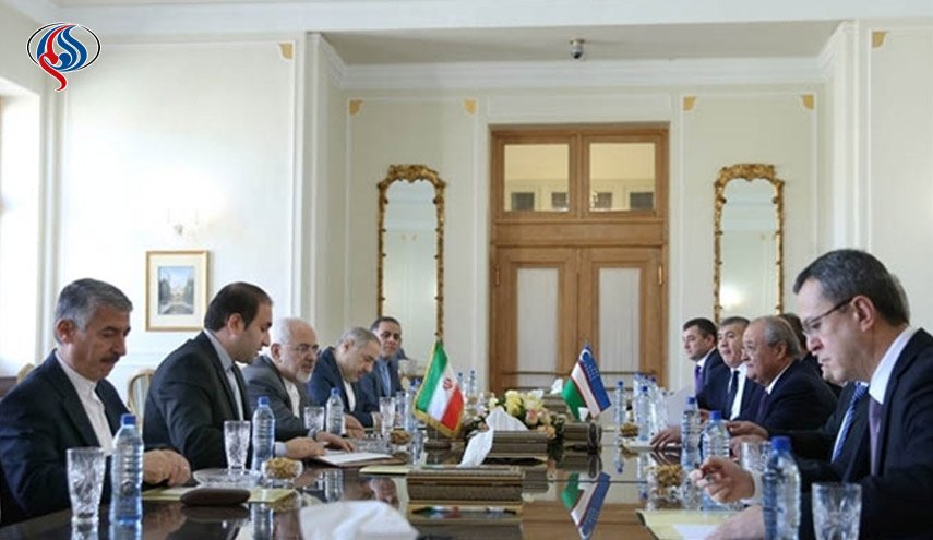 ظريف ونظيره الاوزبكي يبحثان التعاون الثنائي ومكافحة الارهاب والتطرف