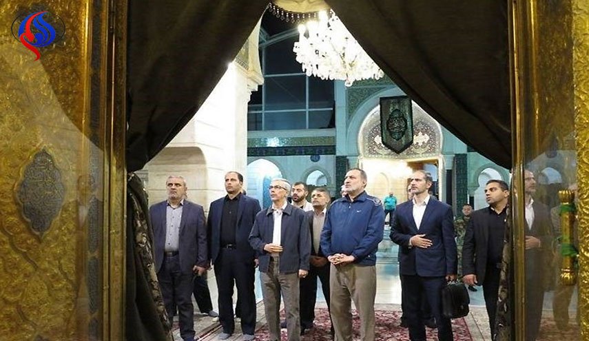 بالصور.. اللواء باقري يزور مقام السيدة رقيّة (ع) في دمشق