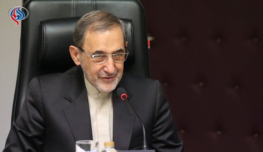 ولايتي: لا يحق لأحد أن يتدخل في شؤوننا الدفاعية