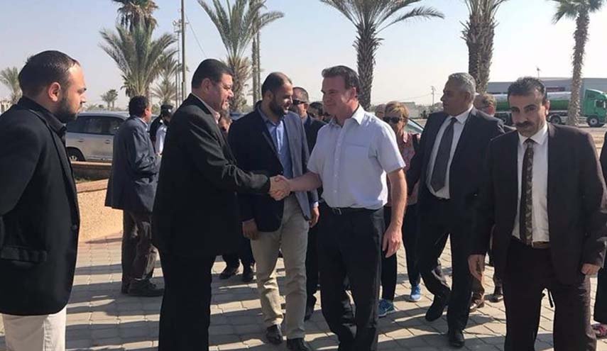 وفد أوروبي يتفقد معبر رفح البري