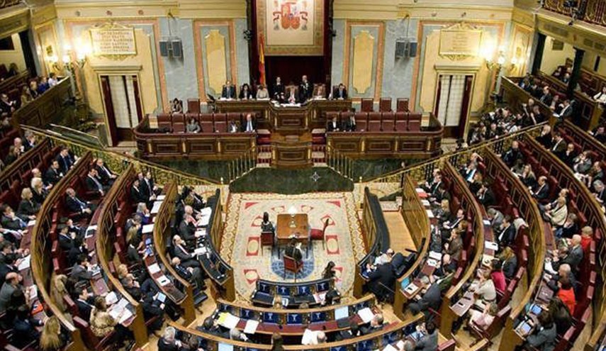  مجلس الشيوخ الاسباني يجيز وضع كاتالونيا تحت وصاية مدريد
