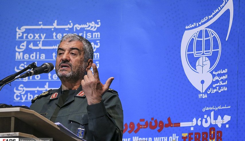 اللواء جعفري: الأميركيون في مرمى صواريخنا