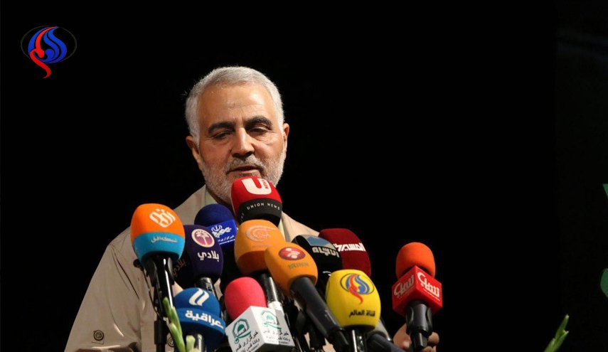 اللواء قاسم سليماني يعرب عن تقديره لقائد الثورة الإسلامية