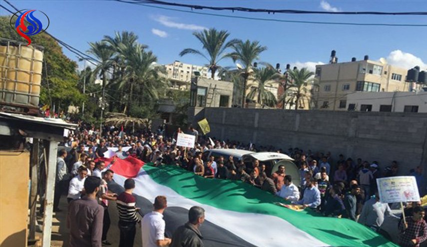 بالصور... مسيرات في محافظات فلسطين تنديدا بـ 