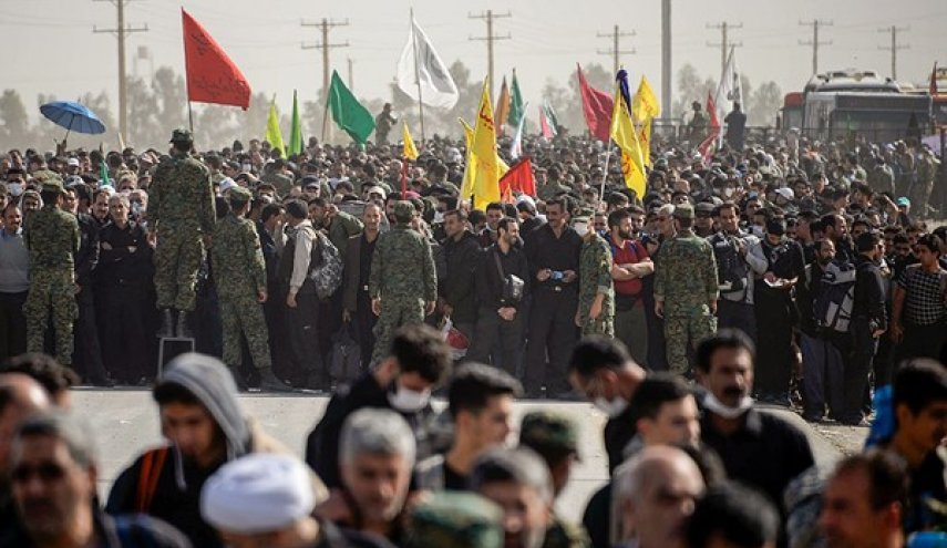 950 الف زائر ايراني اجتازوا منفذ مهران الحدودي