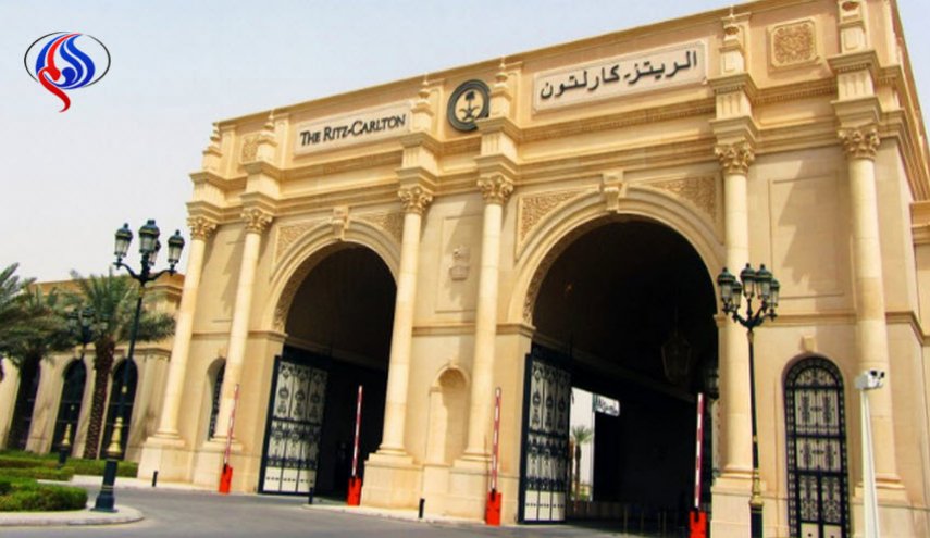 عبر نفق سري.. الأمراء السعوديون المعتقلون بفندق 