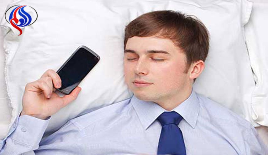 اختبار أدهش الباحثين... ماذا يحصل إذا وضعت الهاتف الذكي قرب رأسك؟