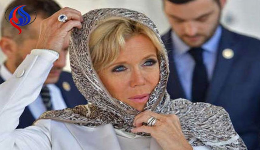 بالصور .. ماكرون بالحجاب!