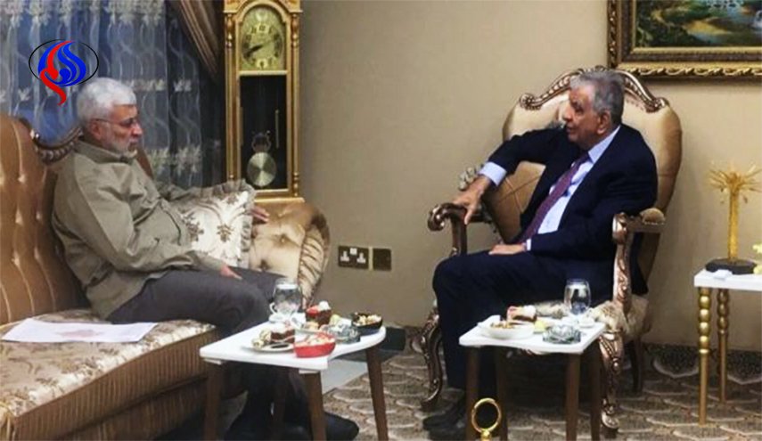 المهندس ووزير النفط يبحثان حماية آبار نفط كركوك