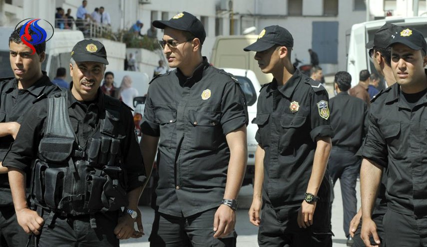 اعتقال 15 متطرفا منتمين لتنظيم 