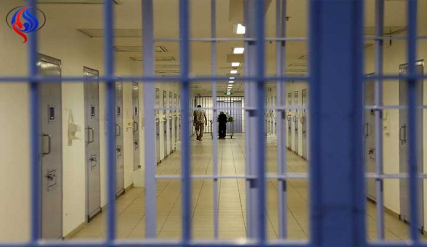 الاحتلال يمدد توقيف فتى جريح دون السابعة عشر 