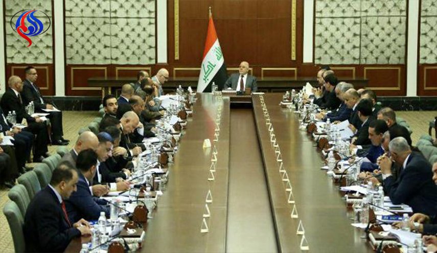 العبادي يتهم فاسدين بقيادة حملات 