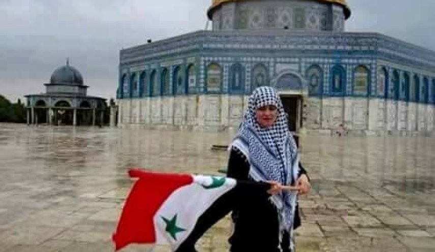 ما هي قصة العلم السوري في باحة الاقصى؟