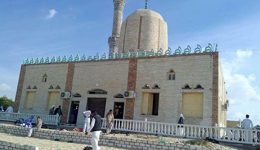 مصر.. ارتفاع ضحايا هجوم سيناء الإرهابي الى 305 شهداء