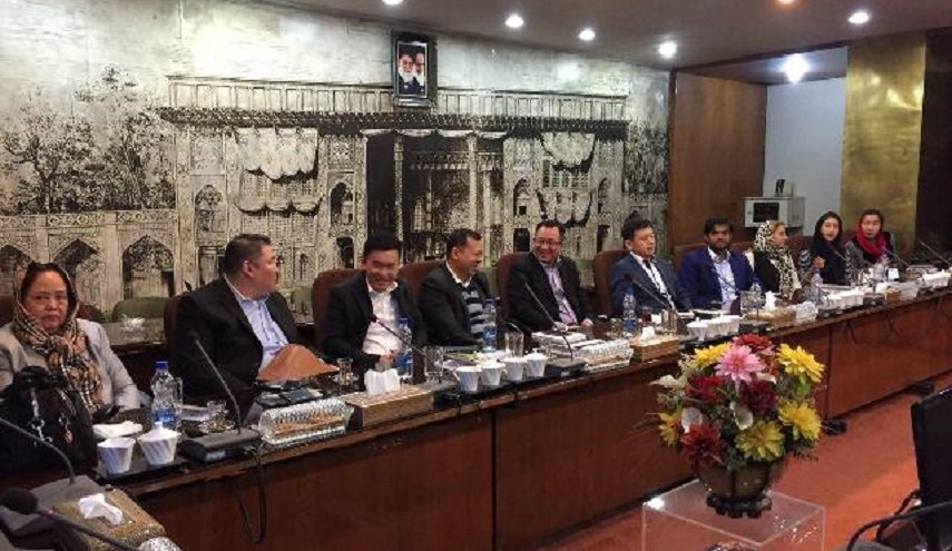 وفد سنغافوري في ايران لتطوير العلاقات التجارية مع القطاع الخاص