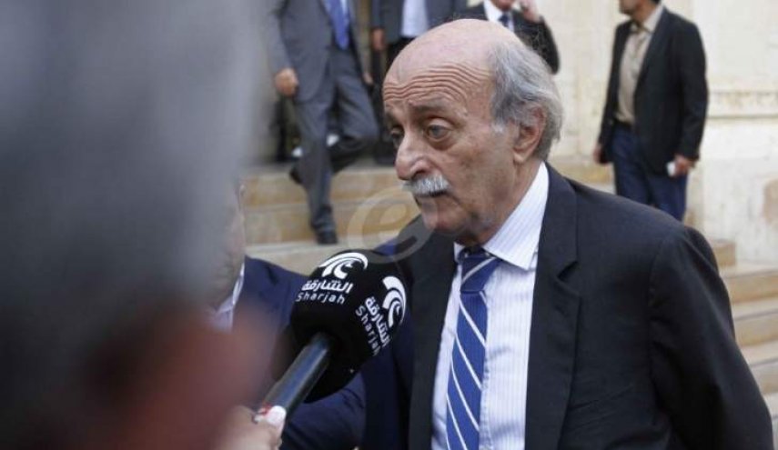 جنبلاط يكشف عن ما دار بينه وبين امين سر بهاء الحريري .. هذا ماقال