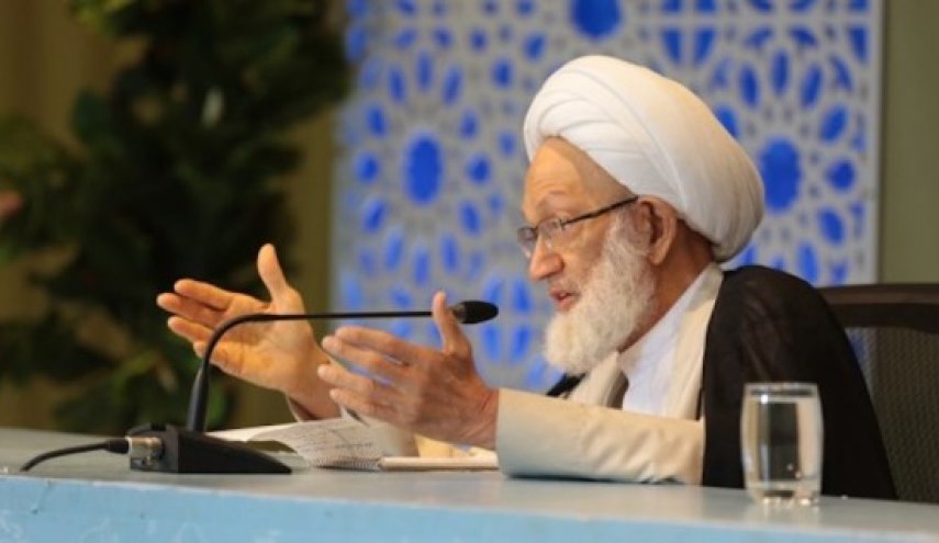 بنصف وزنه وكامل ثقله آية الله الشيخ عيسى قاسم بعد حصار الملك الصغير