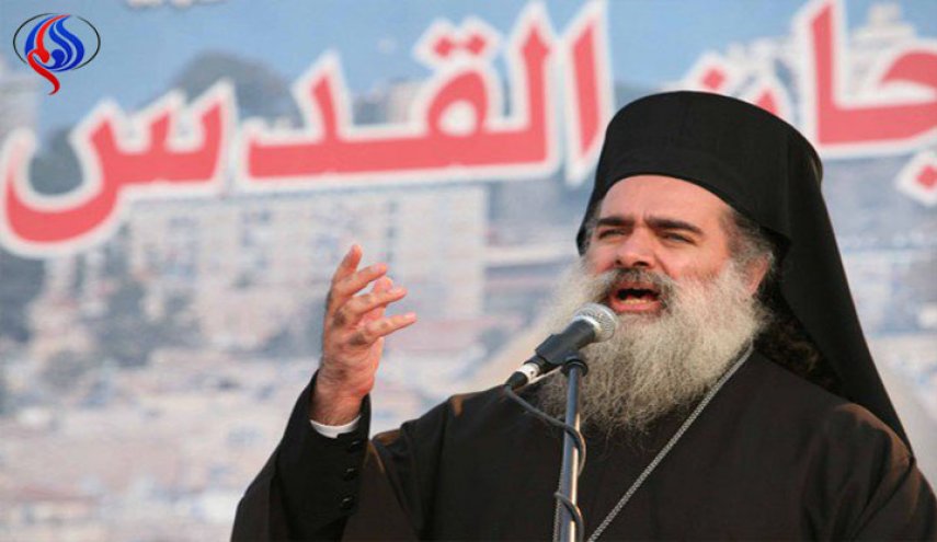  المطران عطالله حنا: السعودية تصرف الأموال لتصفية القضية الفلسطينية